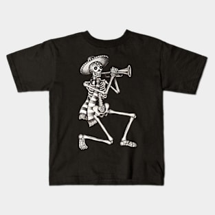 Sugar skull playing trumpet celebration day of the dead. Kids T-Shirt